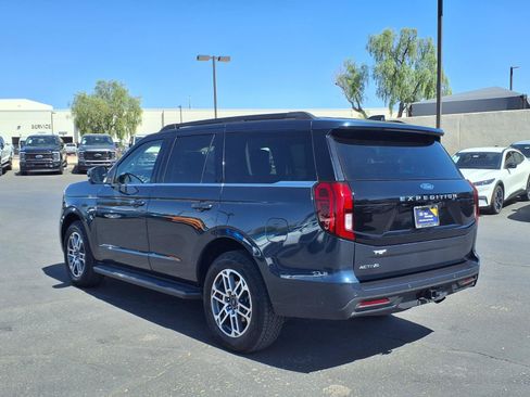 Certified 2025 Ford Expedition Active AWD/4WD image 4