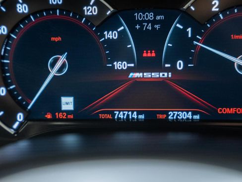 Used 2018 BMW M550i xDrive image 47