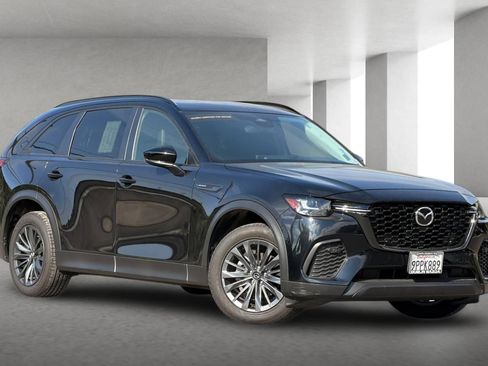 Certified 2025 MAZDA CX-70 3.3 Turbo w/ Preferred Package AWD/4WD image 2