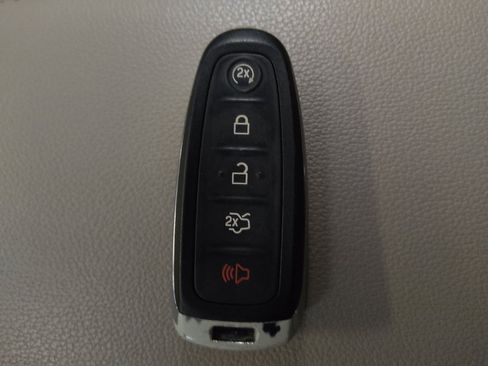 Used 2017 Ford Escape Titanium FWD image 32