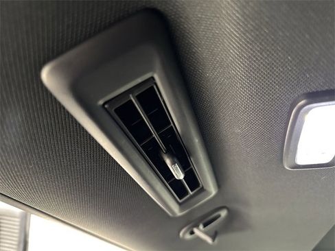 Used 2024 GMC Yukon AT4 w/ Technology Package image 22