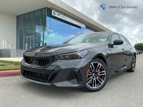 New 2027 BMW 530i xDrive w/ M Sport Package AWD/4WD image 1