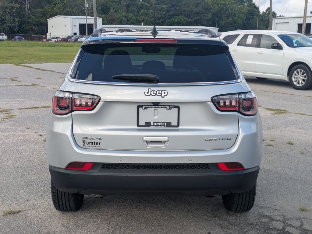 Used 2025 Jeep Compass Limited AWD/4WD image 4