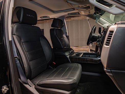 Used 2015 GMC Sierra 2500 Denali w/ Duramax Plus Package image 27