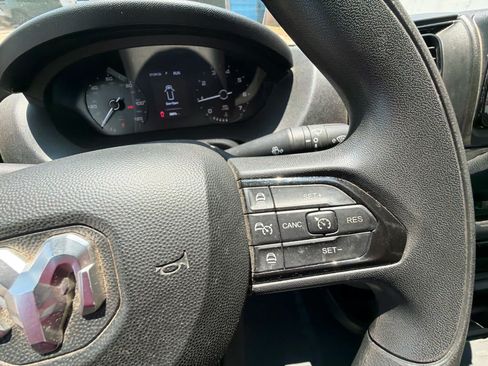 Used 2025 RAM ProMaster 2500 w/ Convenience Group FWD image 21