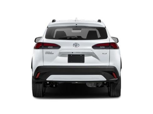 Used 2023 Toyota Corolla Cross XLE w/ Convenience Package AWD/4WD image 5