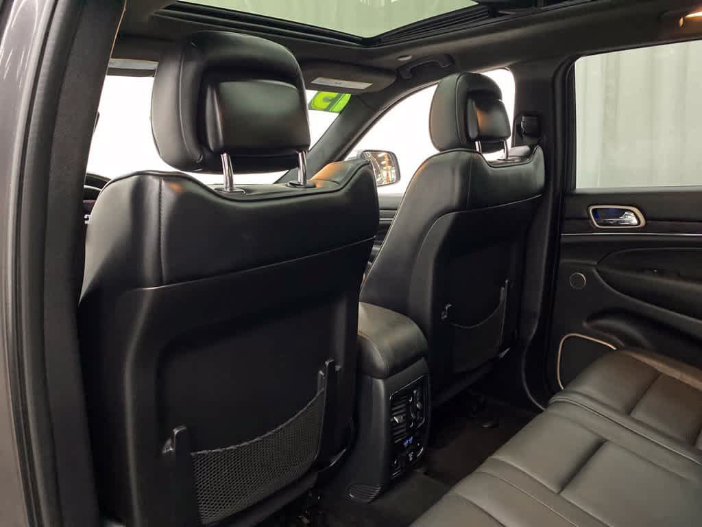 Used 2015 Jeep Grand Cherokee Summit AWD/4WD image 16