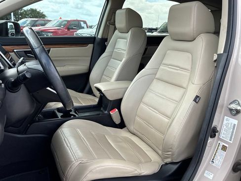 Used 2019 Honda CR-V Touring image 13