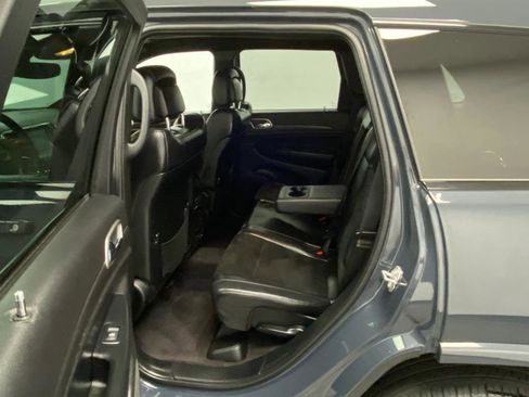 Used 2017 Jeep Grand Cherokee Altitude image 35