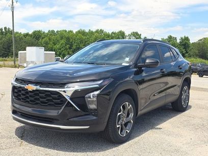 Used 2024 Chevrolet Trax LT w/ Sunroof Package