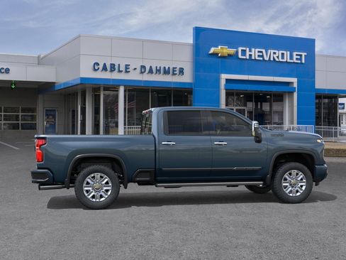 New 2026 Chevrolet Silverado 2500 High Country w/ High Country Premium Package AWD/4WD image 5
