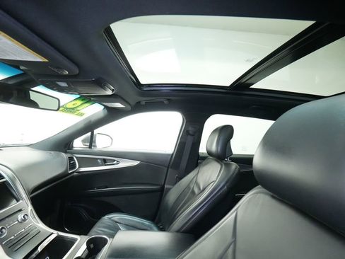 Used 2018 Lincoln MKX Select w/ Select Plus Package image 20