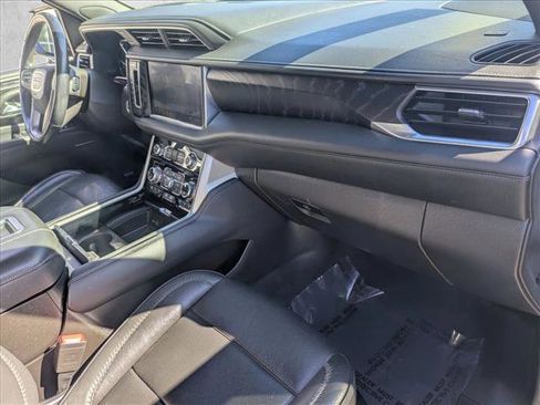 Used 2021 GMC Yukon Denali w/ Denali Ultimate Package image 22