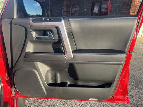 Certified 2022 Toyota 4Runner Limited image 30