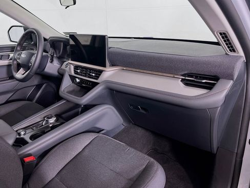 Used 2026 Ford Explorer Active image 34