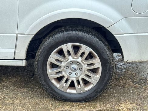 Used 2014 Ford Expedition EL Limited w/ Equipment Group 301A image 17