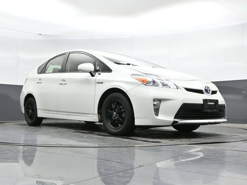 Used 2012 Toyota Prius Two FWD image 32