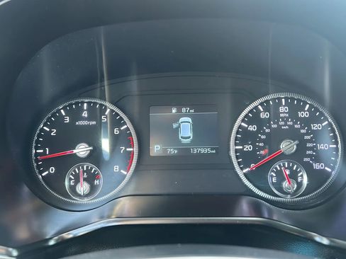 Used 2021 Kia Telluride LX FWD image 6