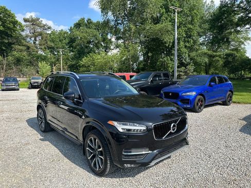 Used 2017 Volvo XC90 T6 Momentum AWD/4WD image 3