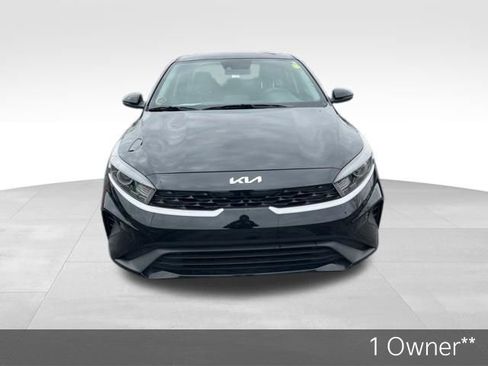 Certified 2022 Kia Forte LXS w/ LXS Technology Package image 2