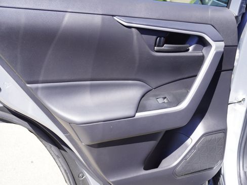 Used 2024 Toyota RAV4 LE AWD/4WD image 13
