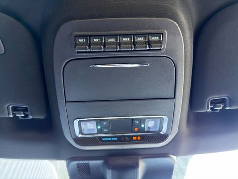 Used 2025 Ford F350 Lariat w/ FX4 Off-Road Package AWD/4WD image 24