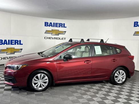 Used 2023 Subaru Impreza 2.0i image 2