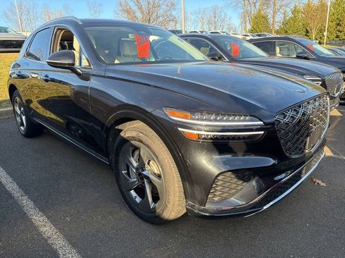 Used 2026 Genesis GV70 2.5T Select image 2