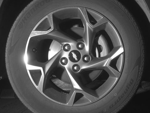 Used 2025 Chevrolet Trax LT w/ LT Convenience Package FWD image 13