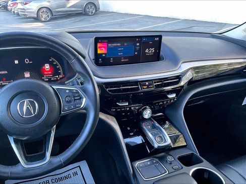 Used 2024 Acura MDX SH-AWD image 9