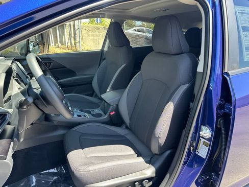 Used 2025 Subaru Crosstrek 2.0i Premium image 11