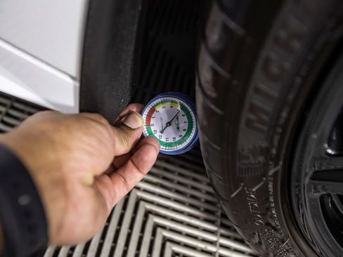 Used 2020 Chevrolet Corvette Stingray Premium Conv w/ 3LT Preferred Equipment Group image 47