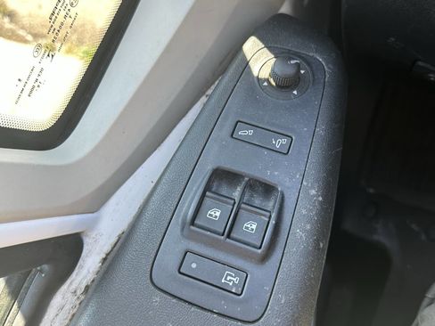 Used 2019 RAM ProMaster 2500 w/ Interior Convenience Group image 24