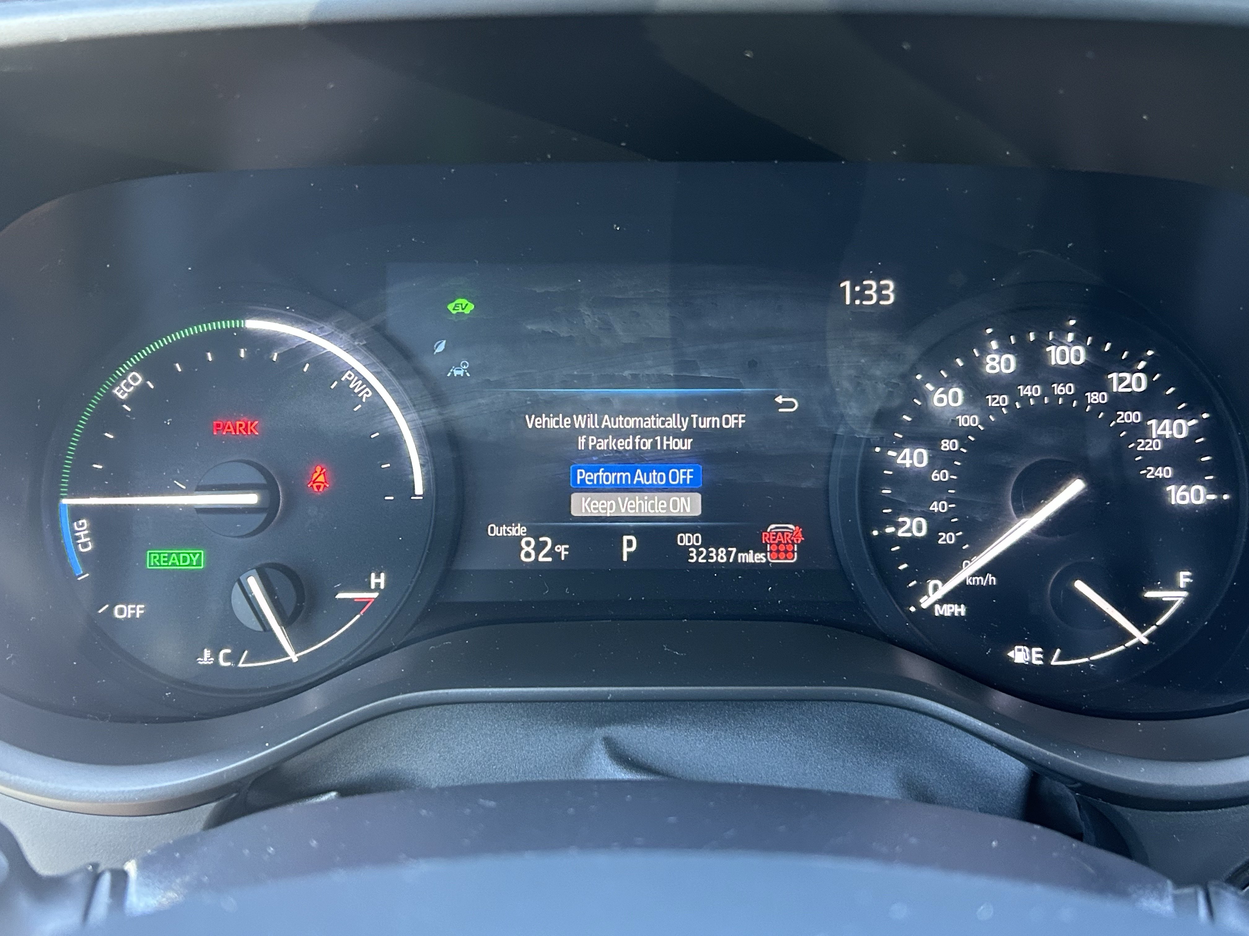Certified 2025 Toyota Sienna XLE FWD image 28