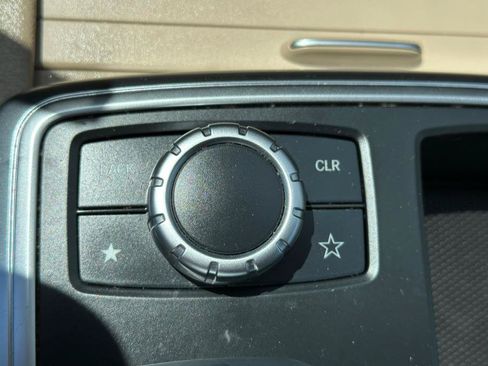 Used 2012 Mercedes-Benz ML 350 4MATIC image 27