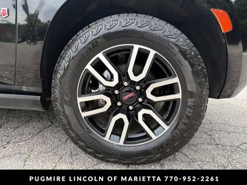 Used 2022 GMC Yukon AT4 w/ AT4 Premium Package AWD/4WD image 12