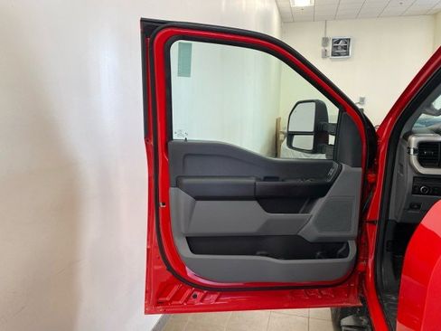 New 2026 Ford F350 XL w/ XL Chrome Package image 9