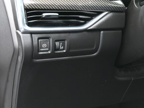 Used 2020 Cadillac XT4 Sport w/ Cold Weather Package image 23