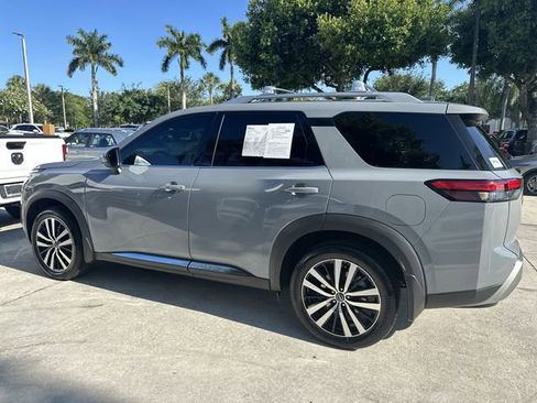 Used 2024 Nissan Pathfinder Platinum w/ Cargo Package FWD image 9