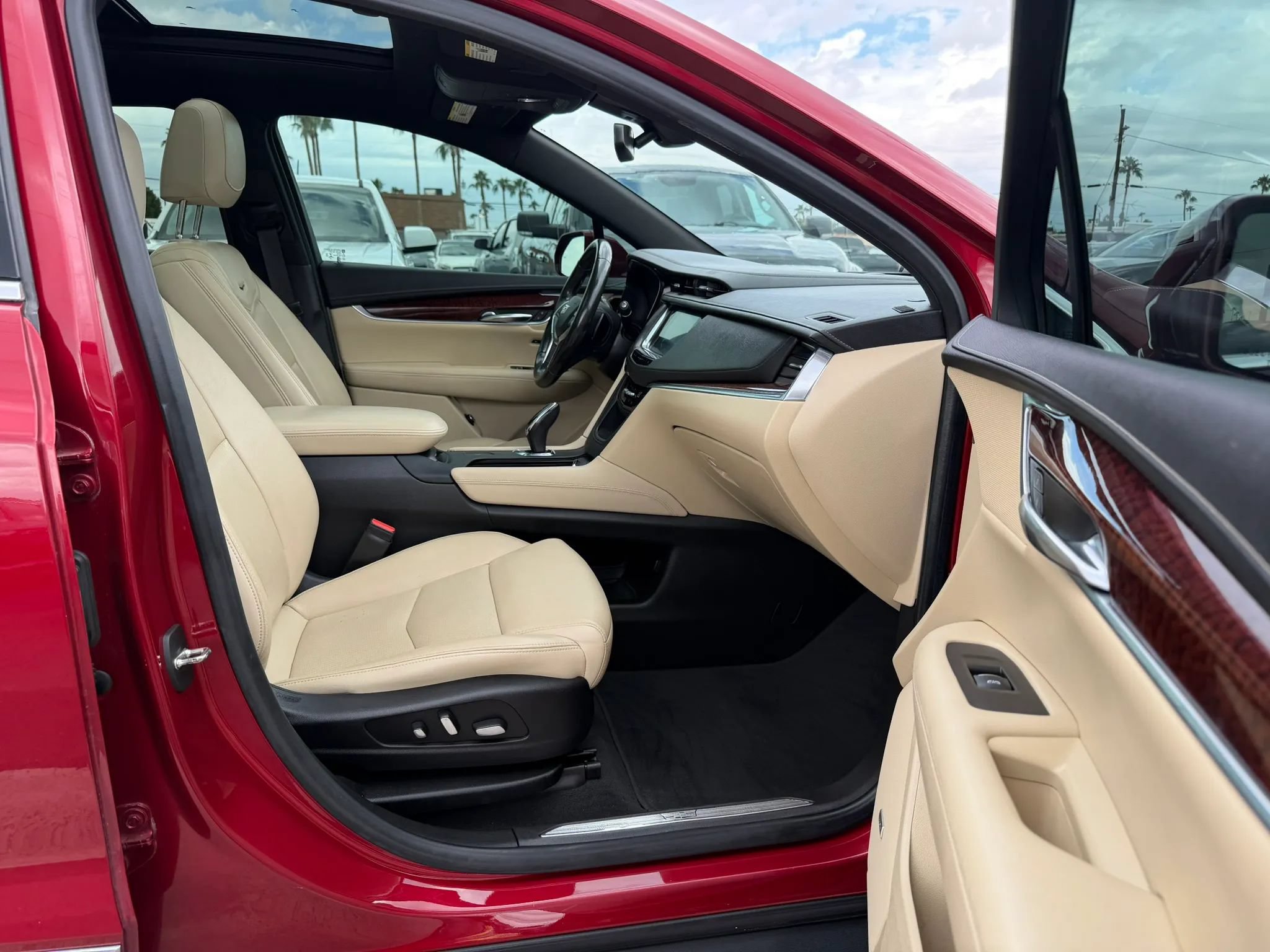Used 2019 Cadillac XT5 Luxury FWD image 28