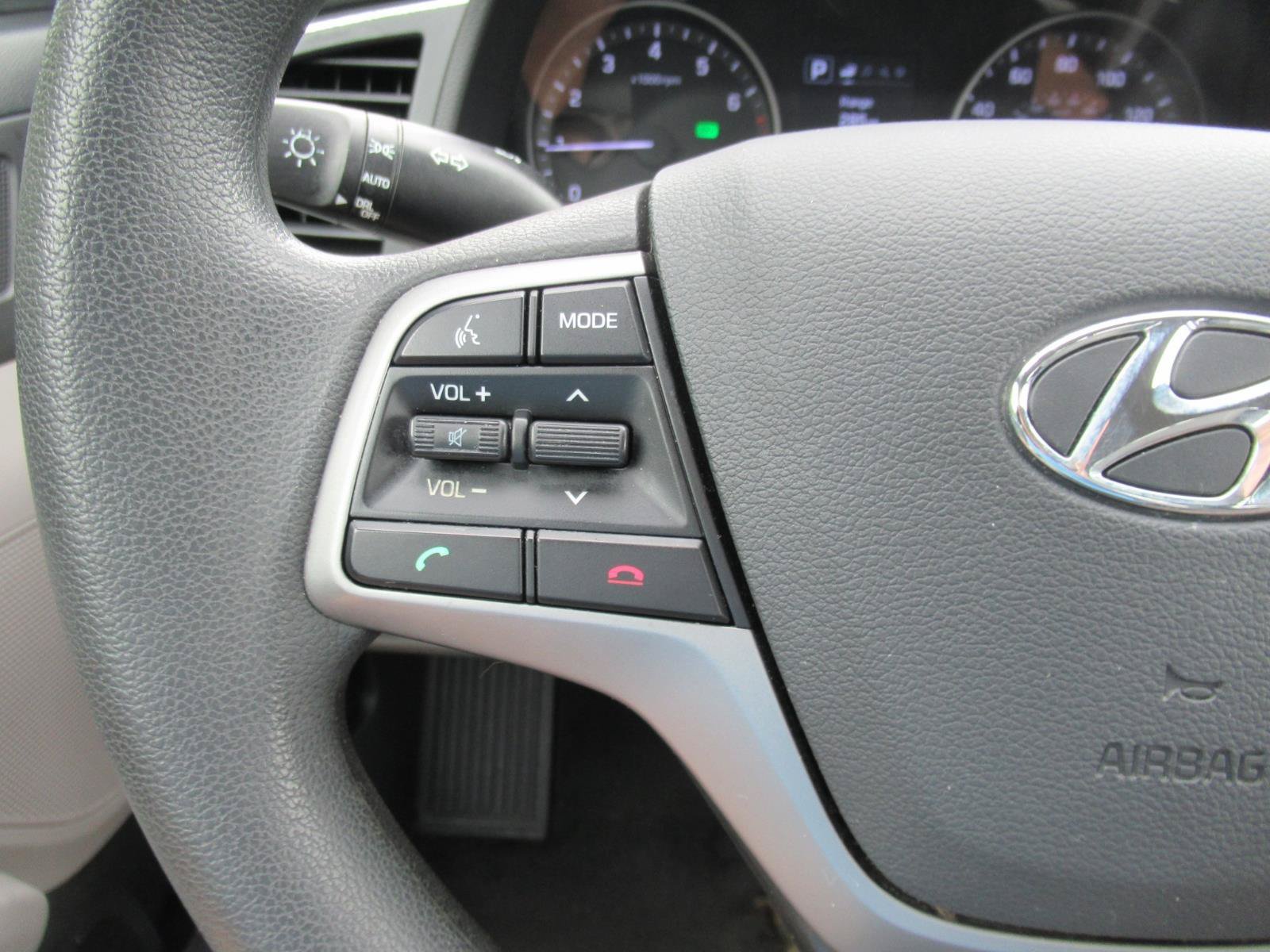 Used 2018 Hyundai Elantra SEL FWD image 23