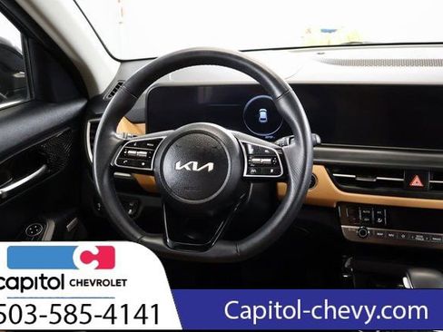 Used 2024 Kia Seltos SX w/ SX Sunroof Package image 15