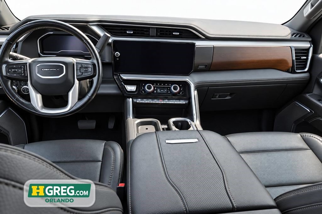 Used 2024 GMC Sierra 2500 Denali AWD/4WD image 11