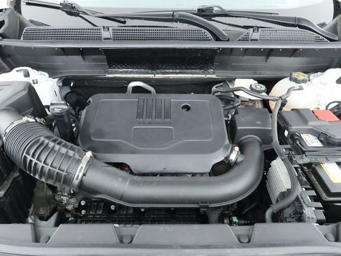 Used 2023 GMC Acadia SLE image 25