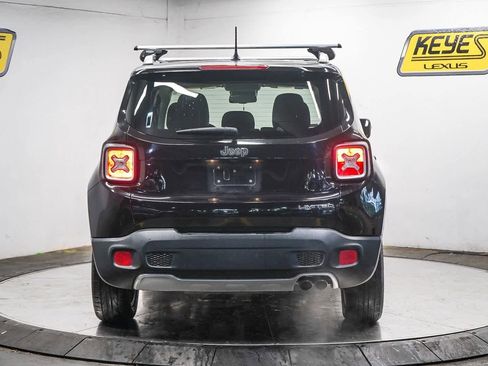Used 2016 Jeep Renegade Limited image 3