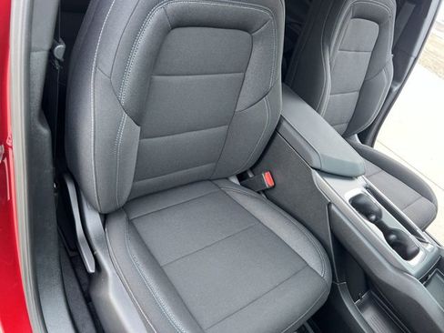 New 2026 Chevrolet Equinox EV LT image 28