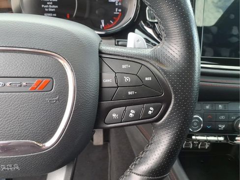 Used 2024 Dodge Durango GT RWD image 25
