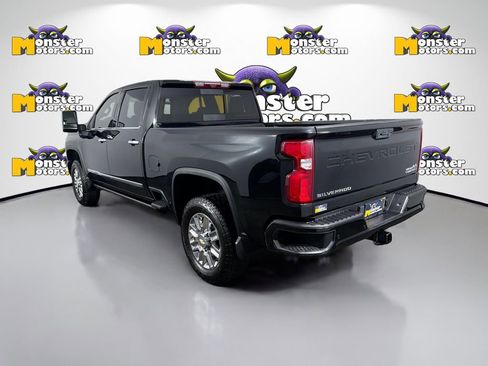 Used 2024 Chevrolet Silverado 2500 High Country w/ High Country Premium Package image 7