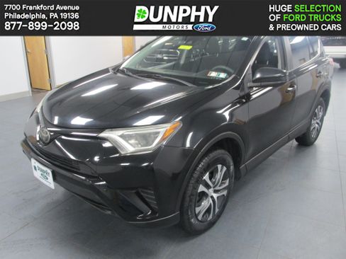Used 2018 Toyota RAV4 LE w/ All Weather Liner Package AWD/4WD image 1