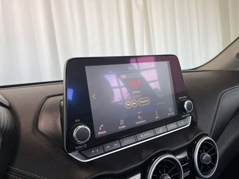 Used 2020 Nissan Sentra SV FWD image 11